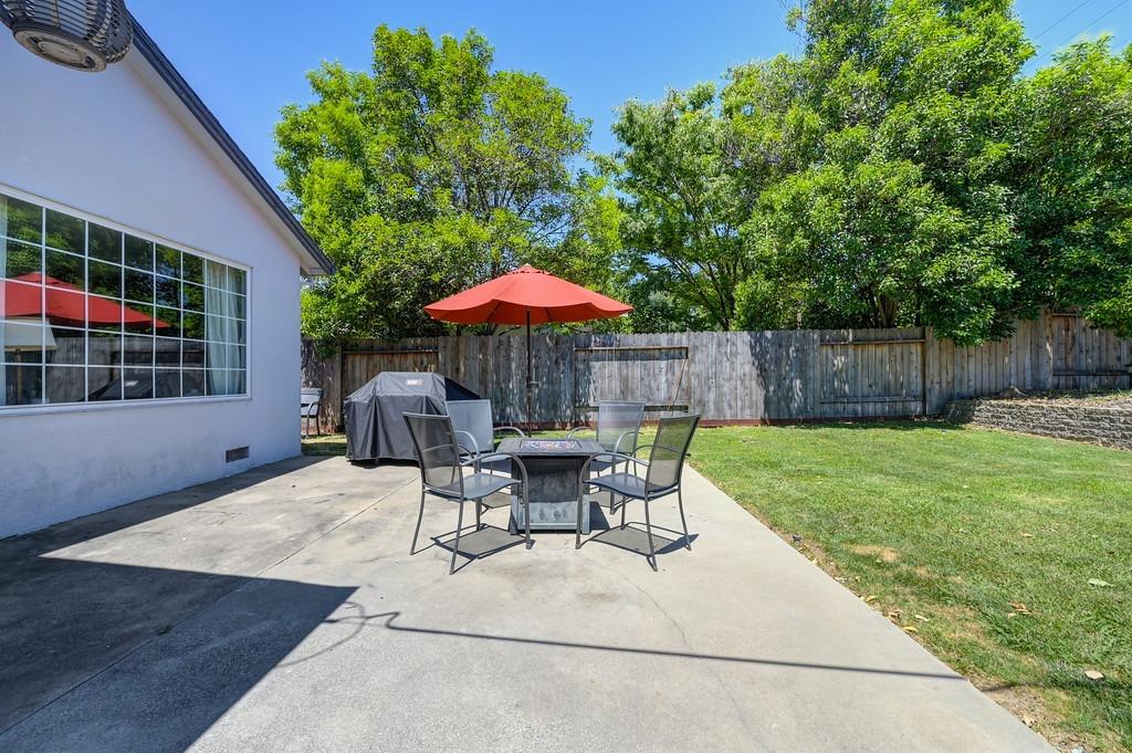 Detail Gallery Image 24 of 43 For 5006 Robander St, Carmichael,  CA 95608 - 3 Beds | 1/1 Baths