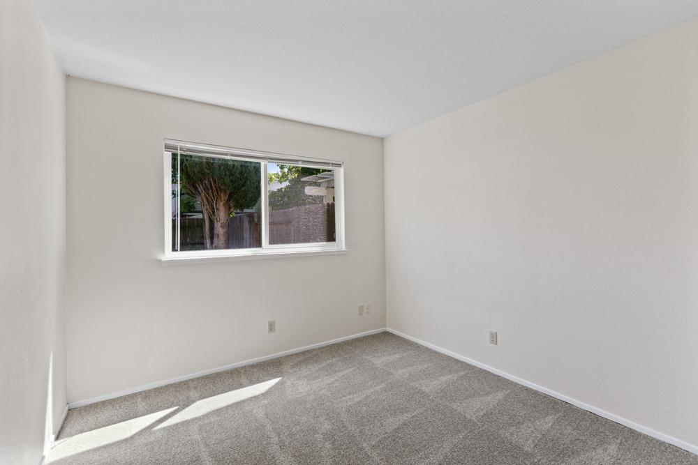Detail Gallery Image 24 of 29 For 1650 Tourney Way, Sacramento,  CA 95833 - 2 Beds | 2 Baths