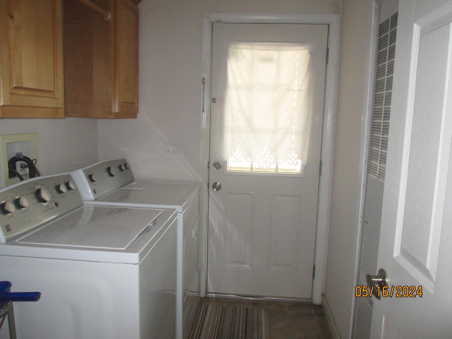 Queen Way #22, Livingston, California image 7