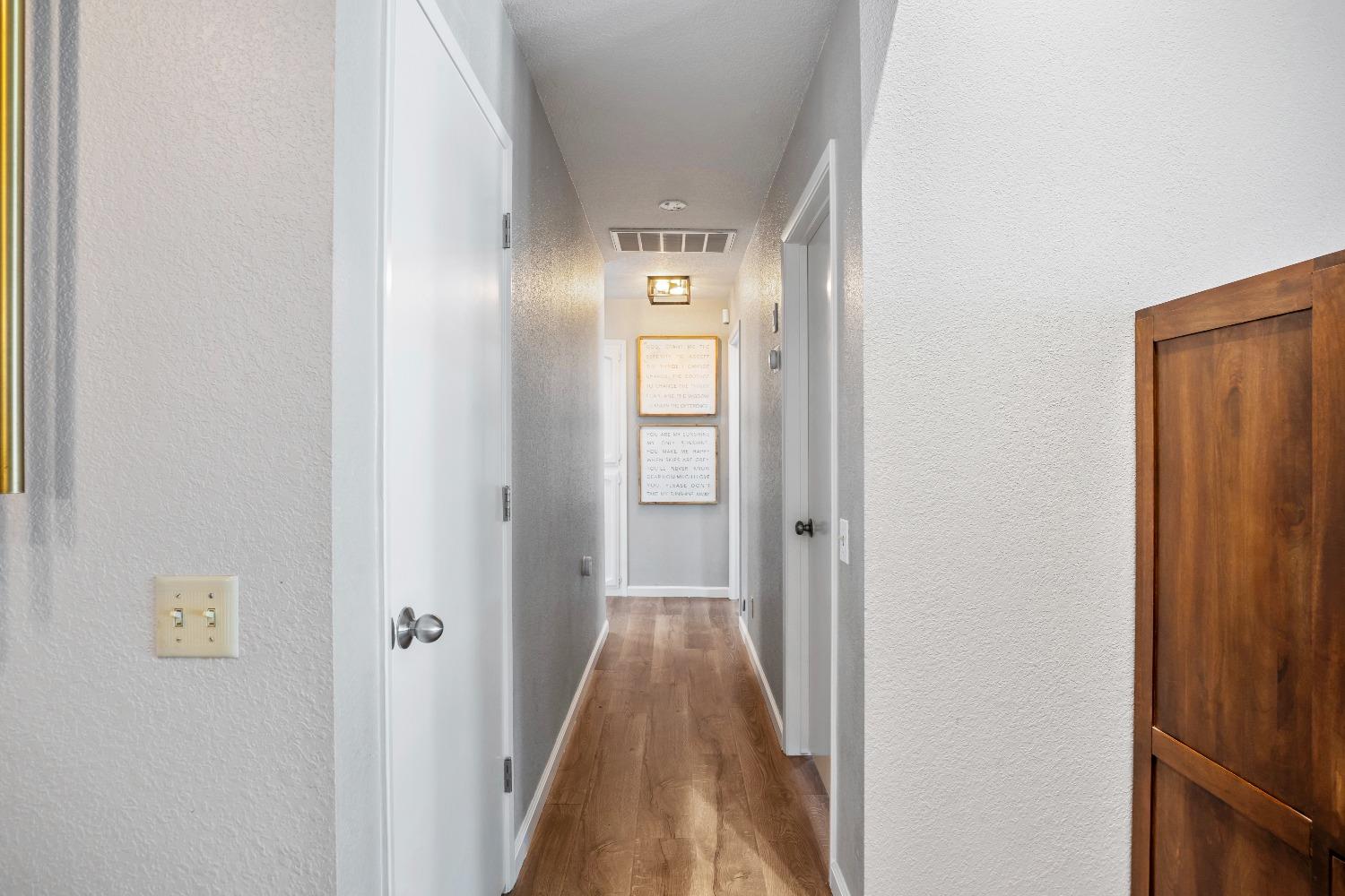 Detail Gallery Image 23 of 70 For 1305 Hillview Dr, Modesto,  CA 95351 - 3 Beds | 2/1 Baths