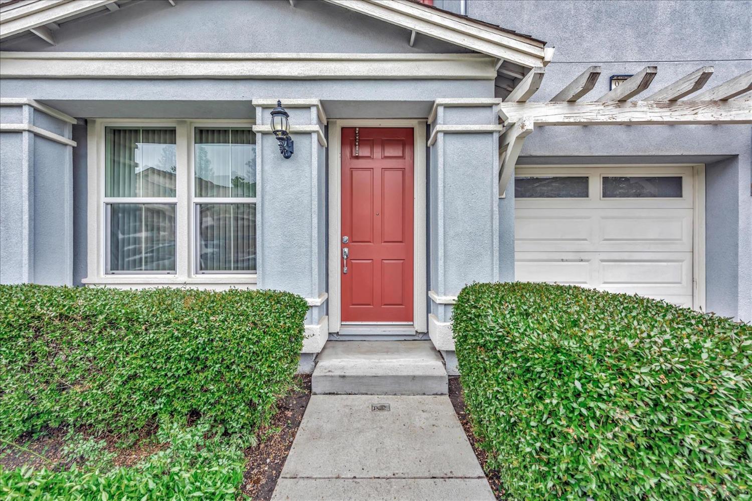 Detail Gallery Image 1 of 1 For 9437 Dunbar Dr, Oakland,  CA 94603 - 3 Beds | 2/1 Baths