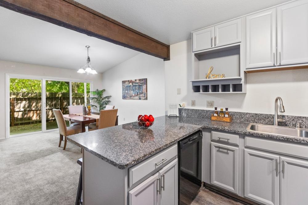 Detail Gallery Image 14 of 29 For 1650 Tourney Way, Sacramento,  CA 95833 - 2 Beds | 2 Baths