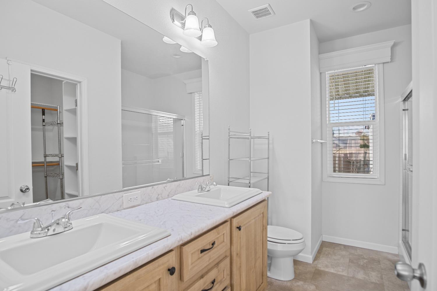 Detail Gallery Image 16 of 23 For 3524 Homestead Way 57, Ceres,  CA 95307 - 3 Beds | 2 Baths
