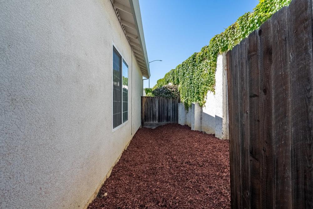 Detail Gallery Image 24 of 44 For 921 Hillock Ct, Hollister,  CA 95023 - 4 Beds | 2/1 Baths