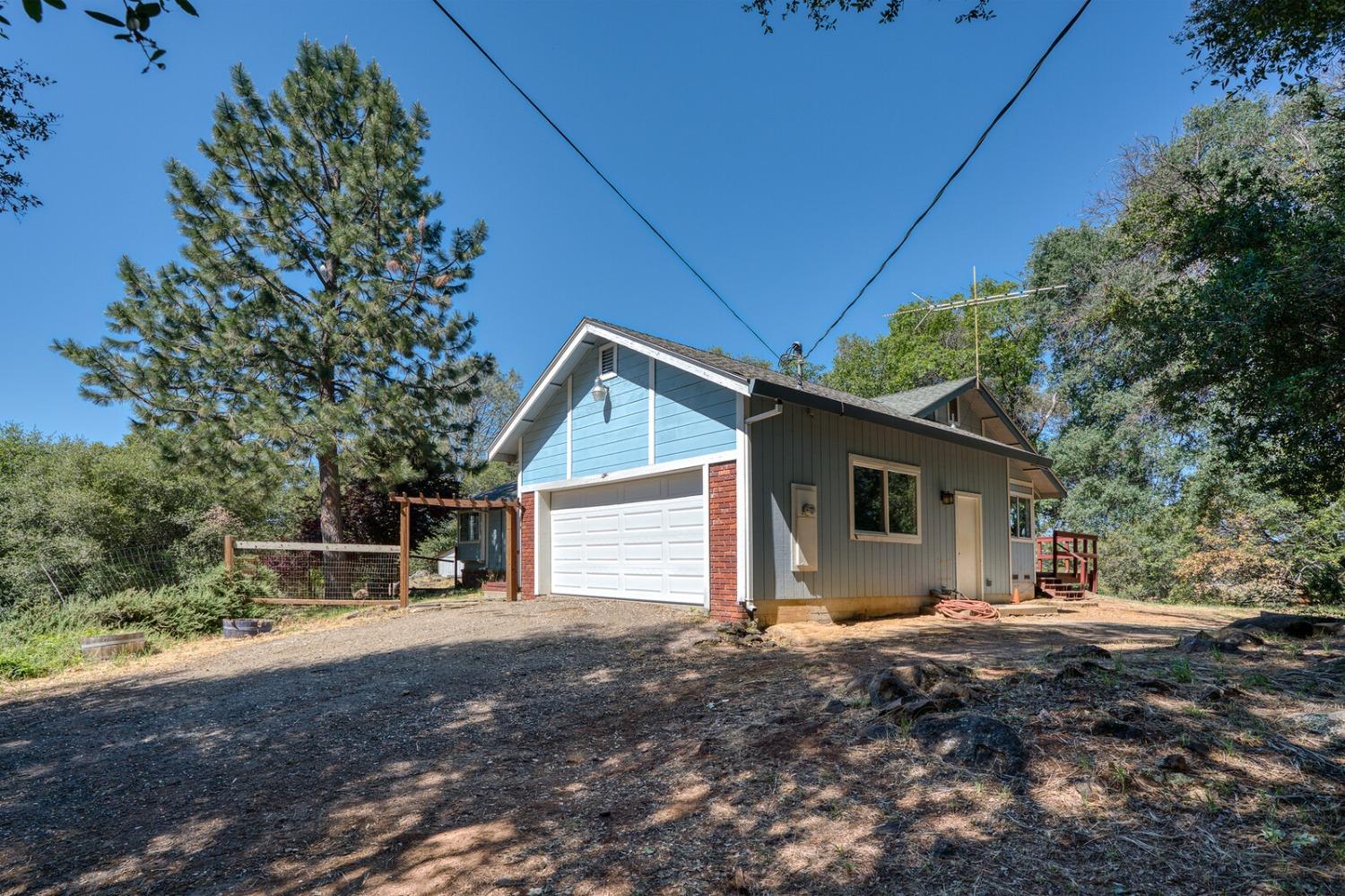 Detail Gallery Image 31 of 58 For 19500 Moroni Ln, Grass Valley,  CA 95949 - 3 Beds | 1/1 Baths