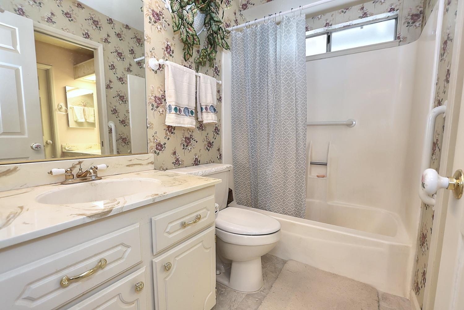 Detail Gallery Image 28 of 46 For 6951 Caleta Ln, Citrus Heights,  CA 95621 - 3 Beds | 1/1 Baths