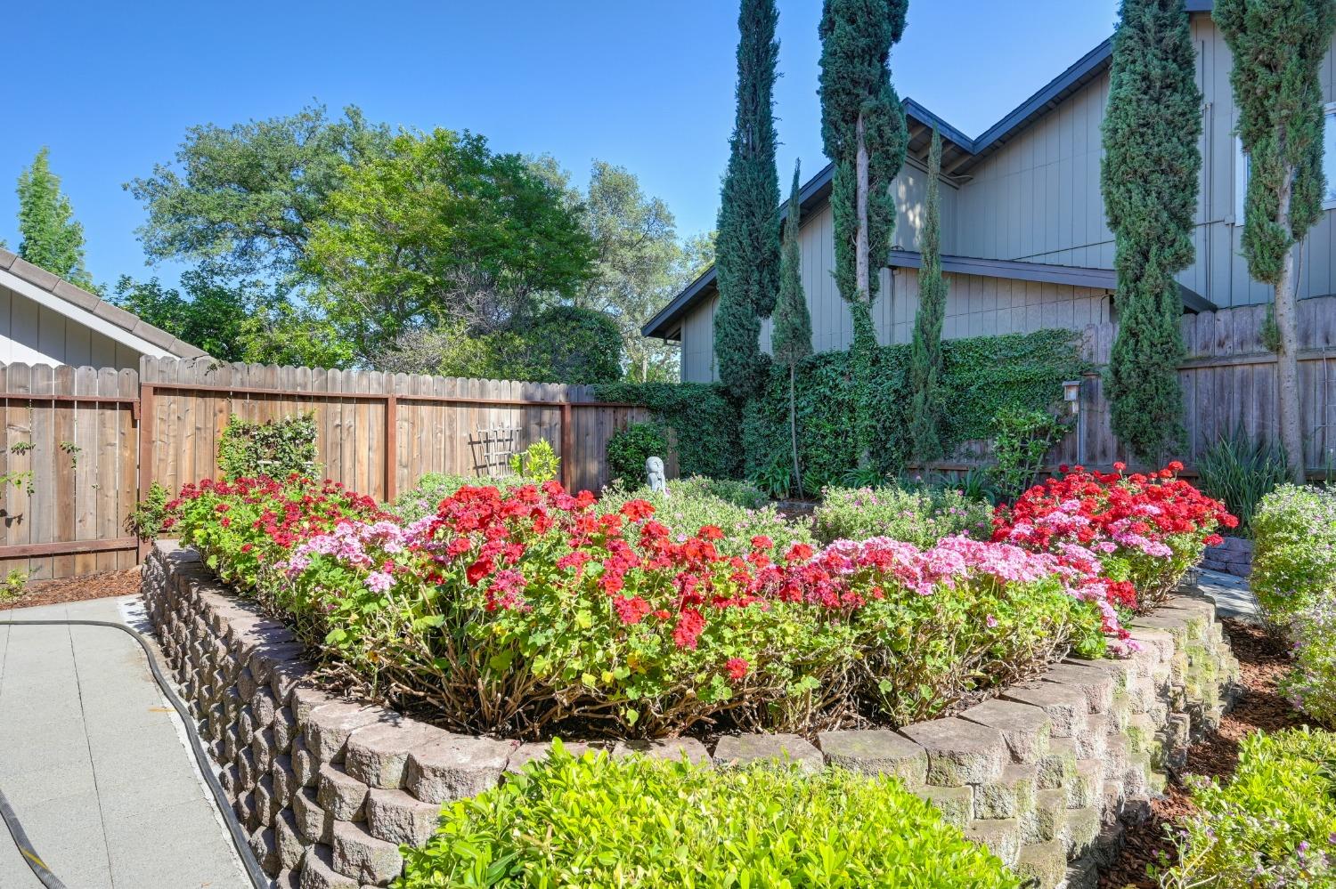 Detail Gallery Image 34 of 39 For 6844 Goot Way, Carmichael,  CA 95608 - 4 Beds | 2/1 Baths