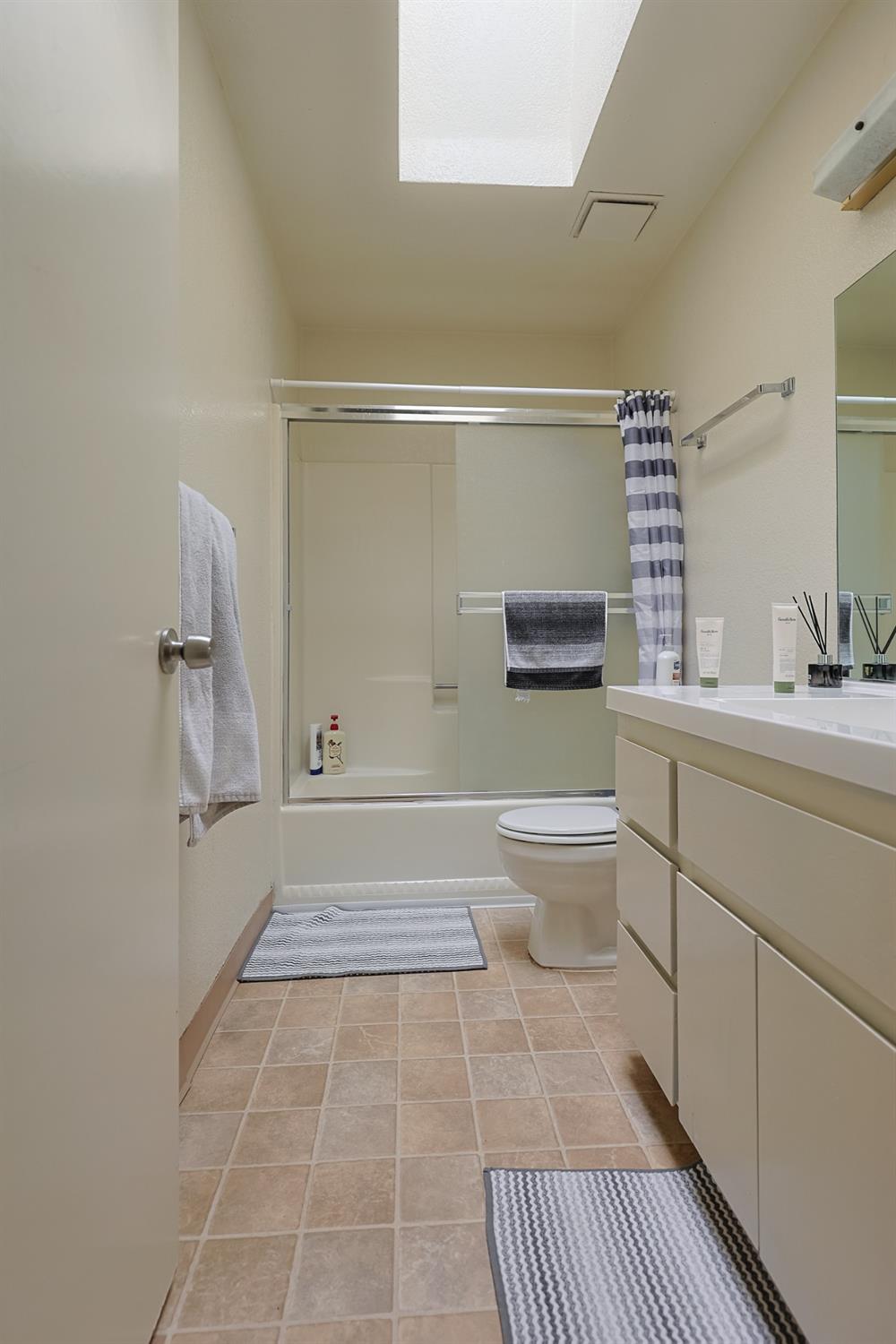 Detail Gallery Image 20 of 40 For 1701 Humboldt Ave, Davis,  CA 95616 - – Beds | – Baths