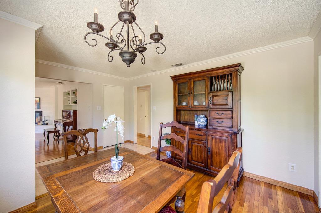Detail Gallery Image 20 of 78 For 5450 Gibbons Dr, Carmichael,  CA 95608 - 3 Beds | 2 Baths