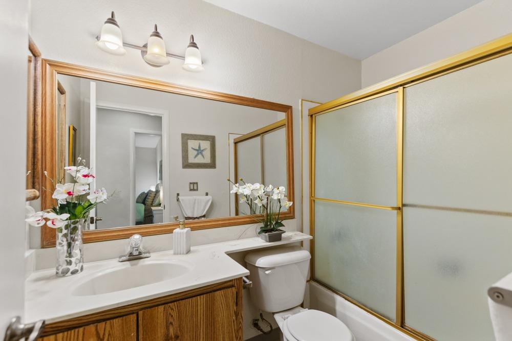 Detail Gallery Image 17 of 29 For 1650 Tourney Way, Sacramento,  CA 95833 - 2 Beds | 2 Baths