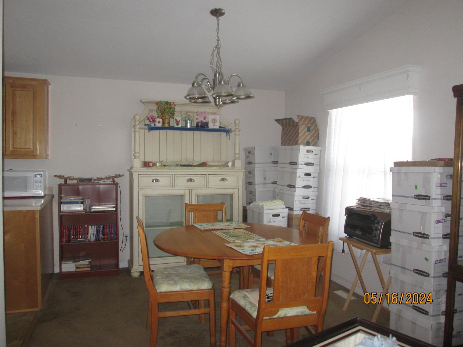 Queen Way #22, Livingston, California image 4