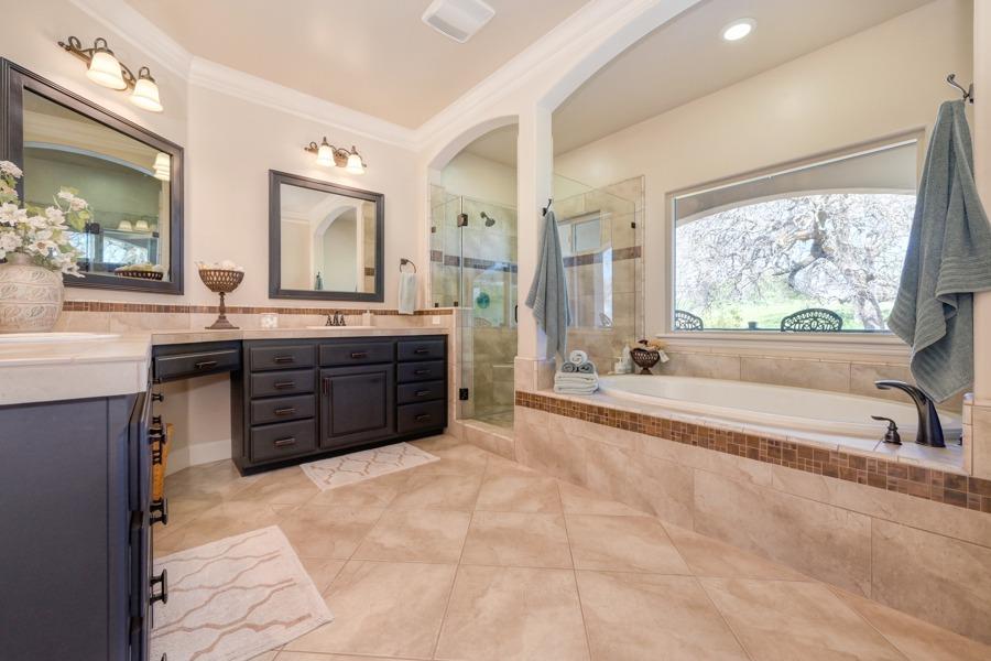 Detail Gallery Image 42 of 65 For 868 Nature Way, Folsom,  CA 95630 - 5 Beds | 4 Baths