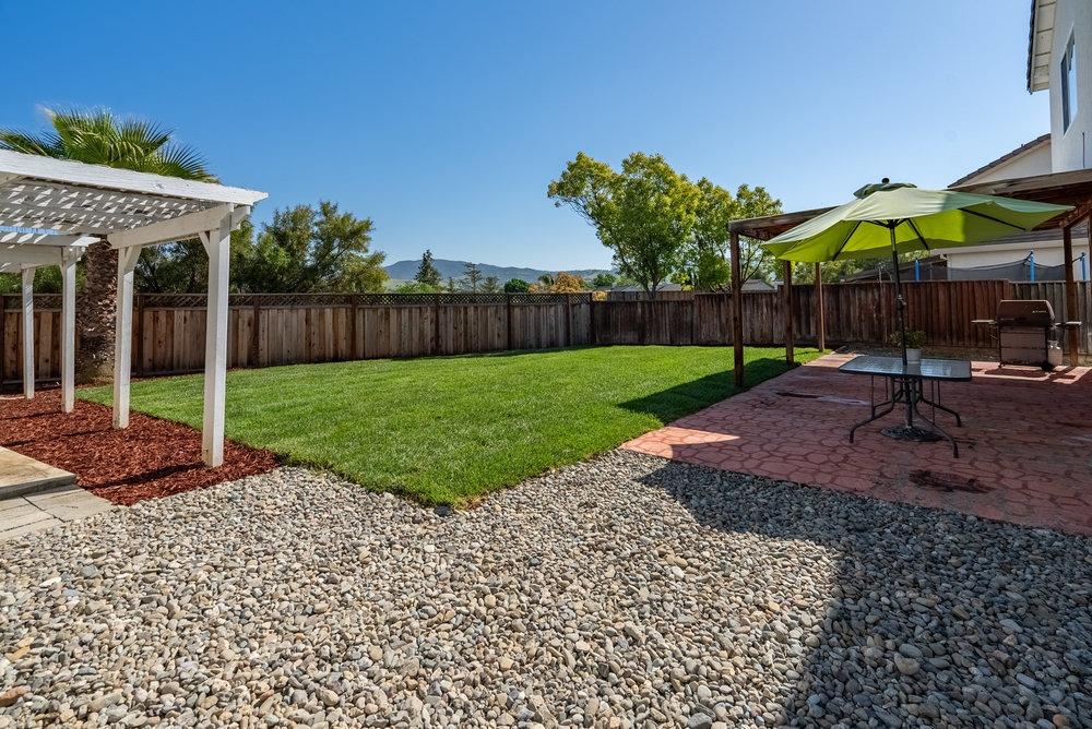 Detail Gallery Image 19 of 44 For 921 Hillock Ct, Hollister,  CA 95023 - 4 Beds | 2/1 Baths