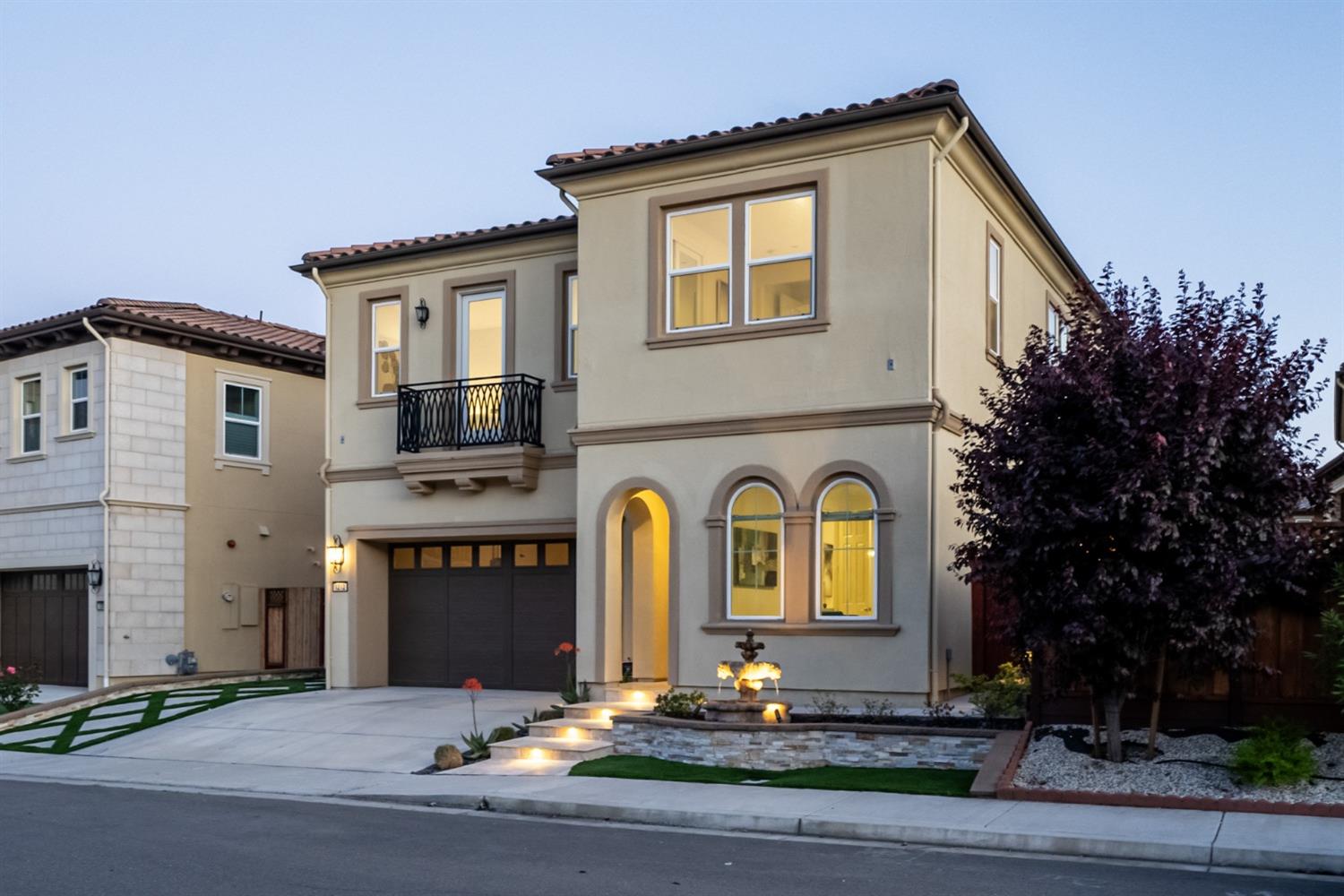 Detail Gallery Image 1 of 1 For 1212 Trumpet Vine Ln, San Ramon,  CA 94582 - 5 Beds | 3/1 Baths