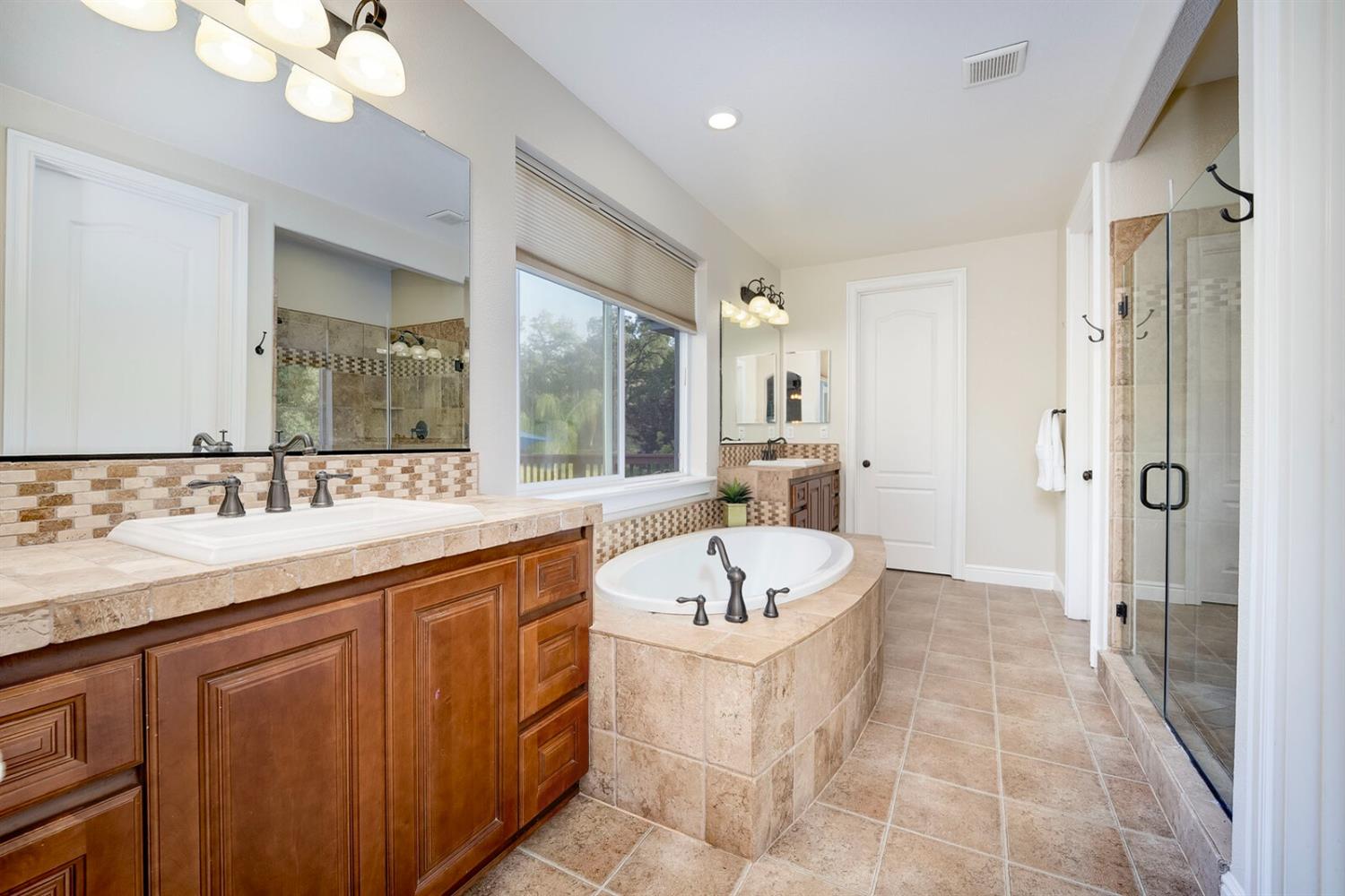 Detail Gallery Image 46 of 88 For 114 Kiwi Ct, Lincoln,  CA 95648 - 5 Beds | 3/1 Baths