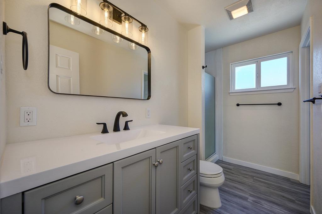 Detail Gallery Image 12 of 25 For 4830 Wiedman Way, Carmichael,  CA 95608 - 4 Beds | 2 Baths