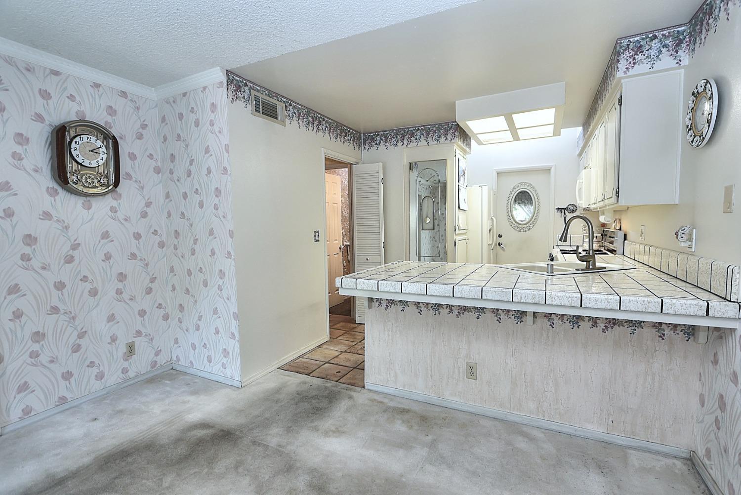 Detail Gallery Image 13 of 46 For 6951 Caleta Ln, Citrus Heights,  CA 95621 - 3 Beds | 1/1 Baths