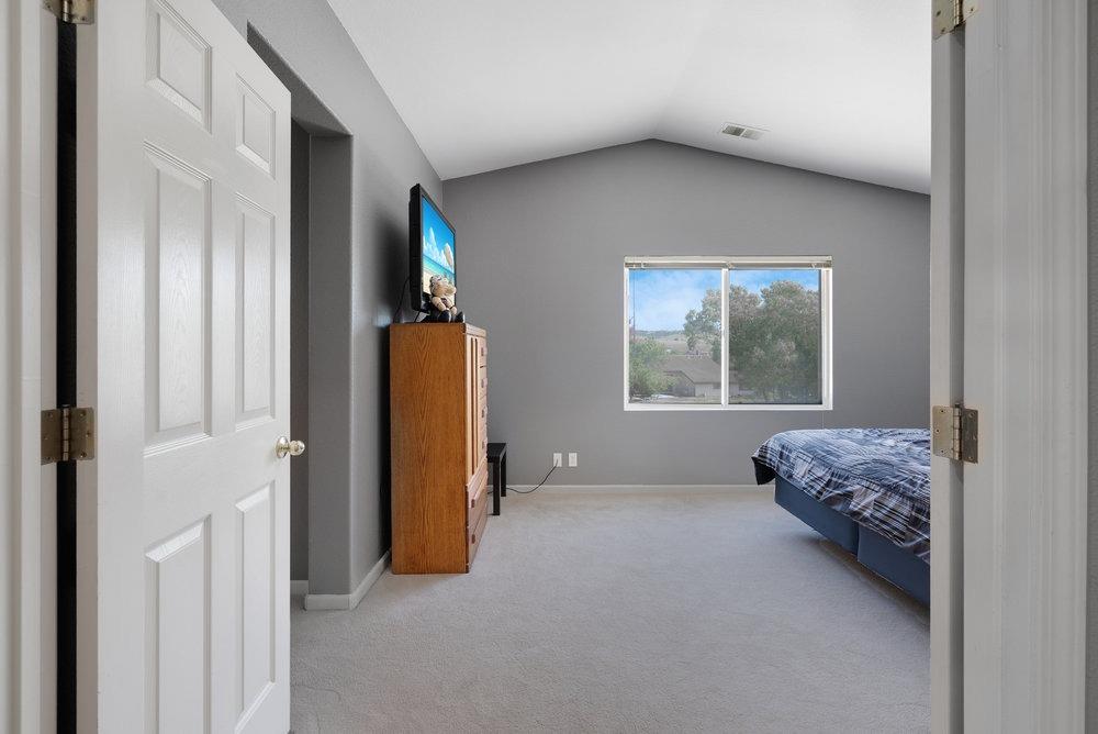 Detail Gallery Image 28 of 44 For 921 Hillock Ct, Hollister,  CA 95023 - 4 Beds | 2/1 Baths