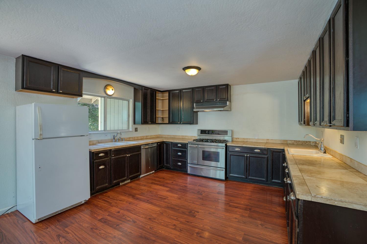 Detail Gallery Image 11 of 58 For 19500 Moroni Ln, Grass Valley,  CA 95949 - 3 Beds | 1/1 Baths