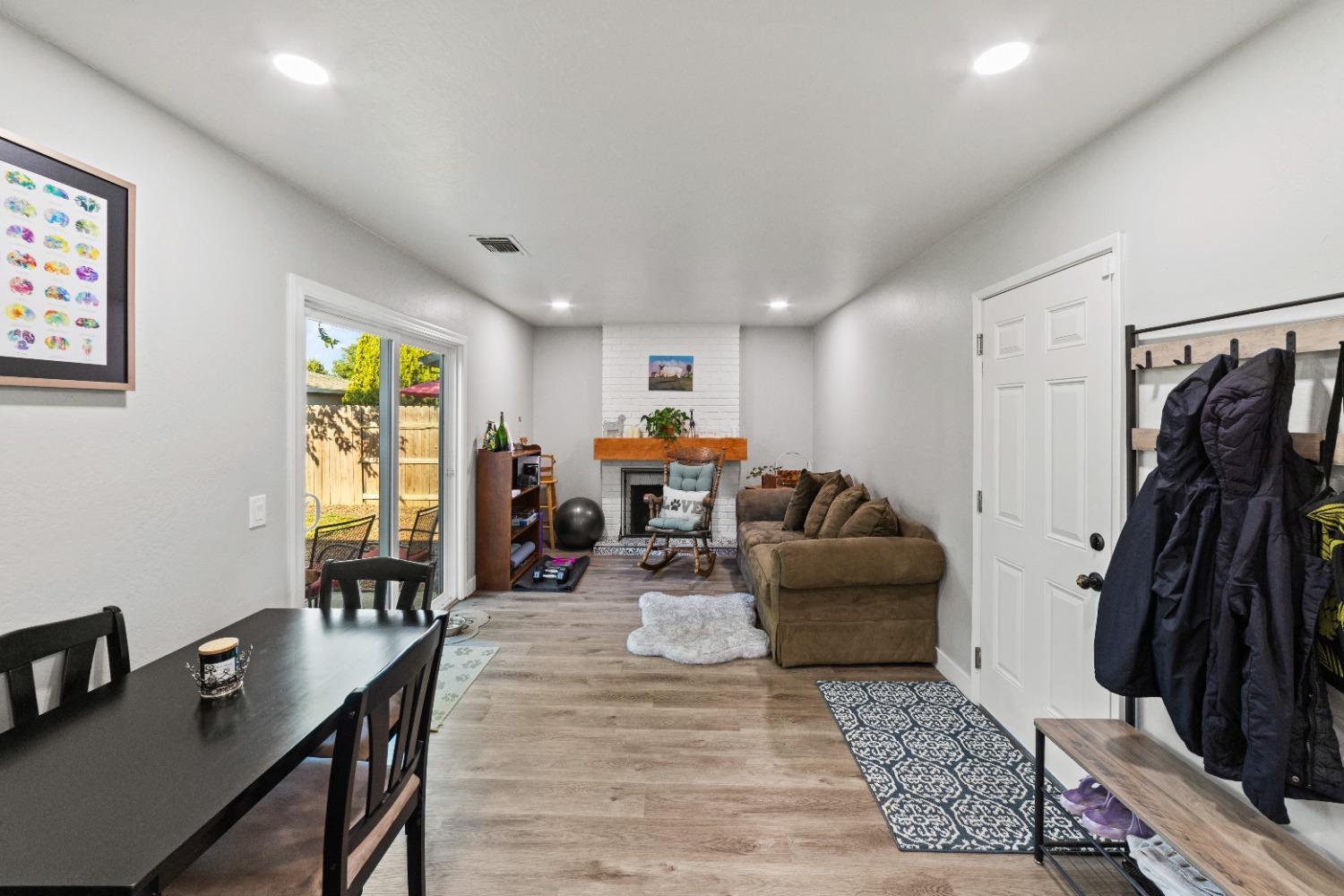 Detail Gallery Image 16 of 33 For 510 Placer Dr, Woodland,  CA 95695 - 3 Beds | 2 Baths