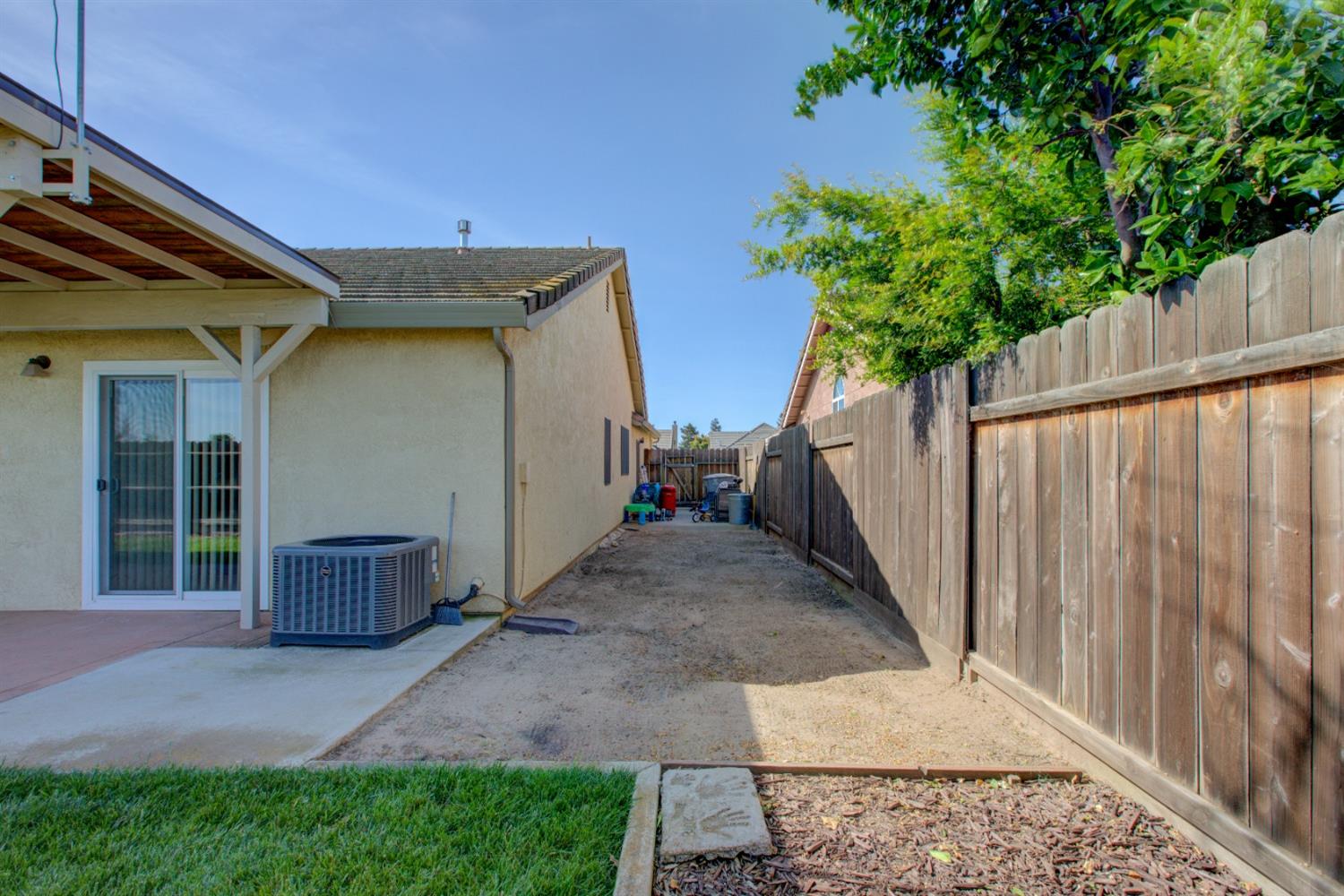 Detail Gallery Image 33 of 36 For 2349 Colony Manor Dr, Riverbank,  CA 95367 - 3 Beds | 2 Baths