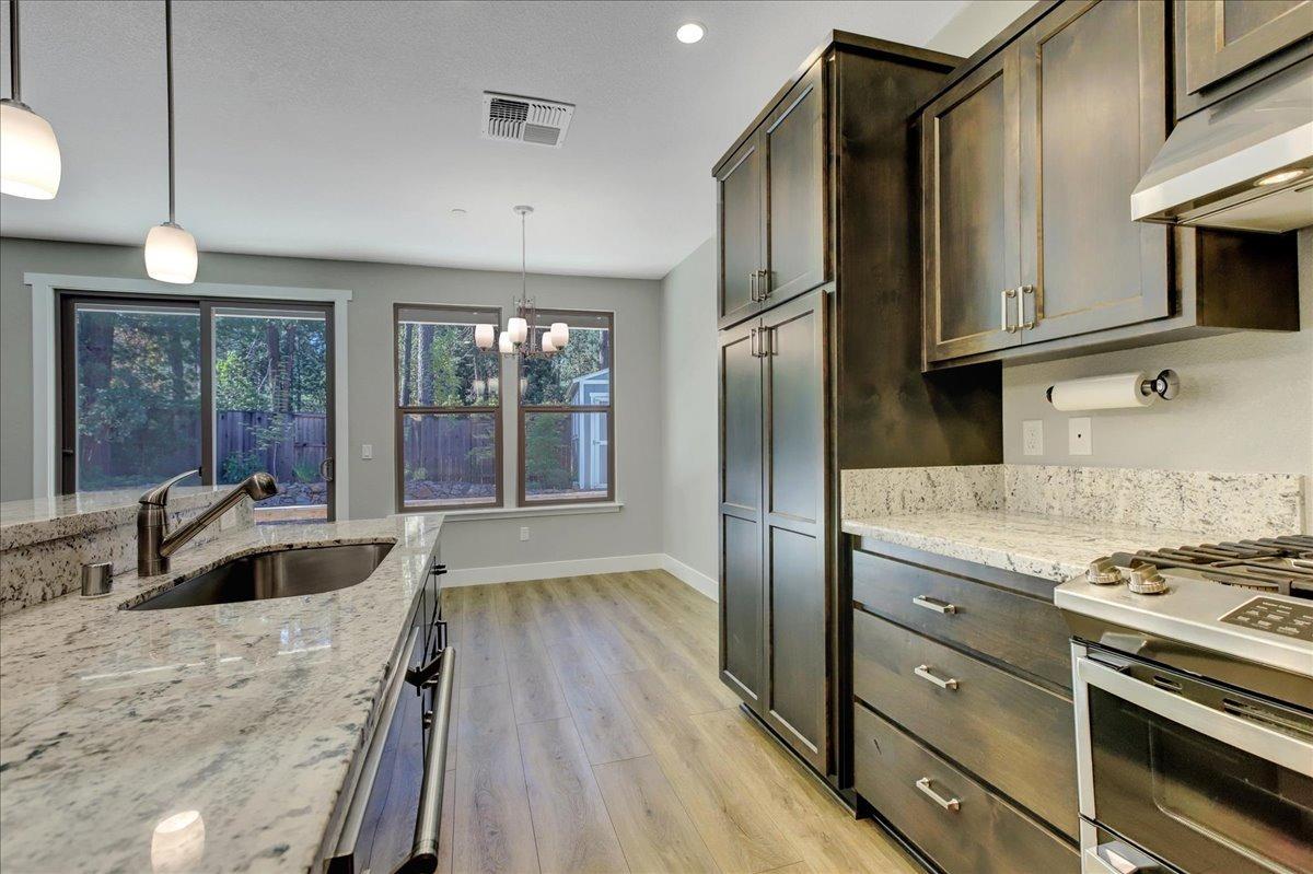 Detail Gallery Image 11 of 74 For 139 Timberwood Dr, Grass Valley,  CA 95945 - 3 Beds | 2 Baths