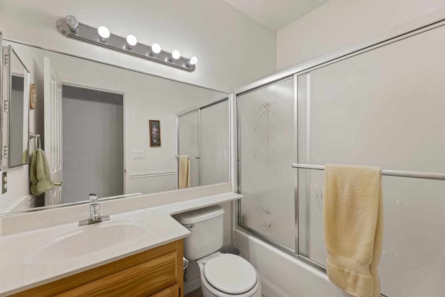 Detail Gallery Image 27 of 38 For 592 Crestfield Cir, Roseville,  CA 95678 - 3 Beds | 2 Baths
