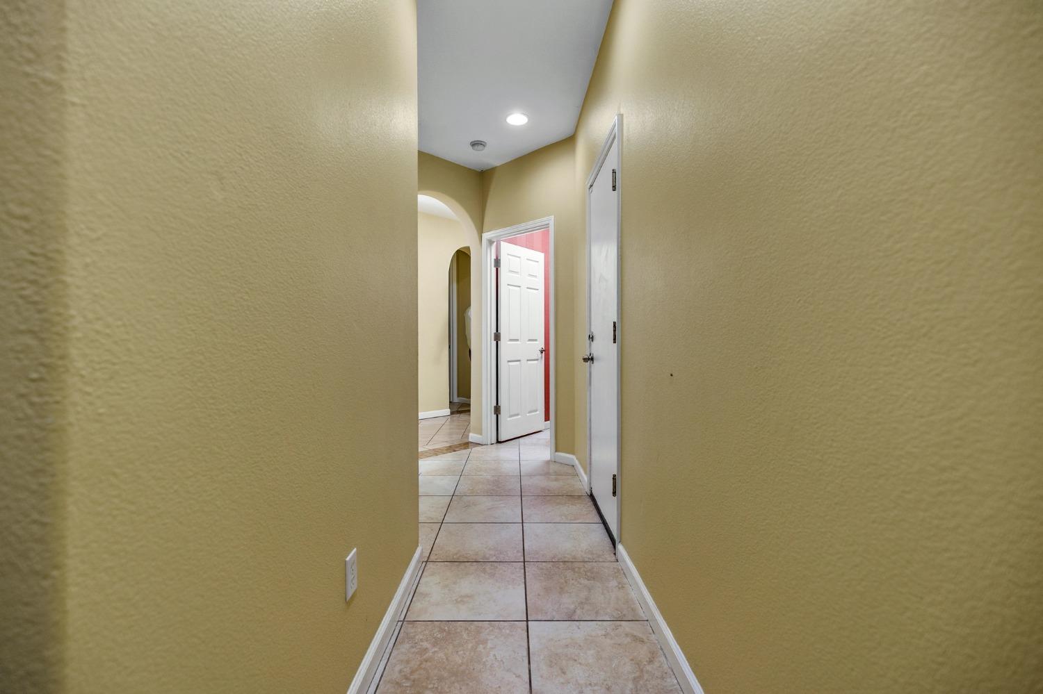 Detail Gallery Image 10 of 42 For 8914 Terracorvo Cir, Stockton,  CA 95212 - 3 Beds | 2 Baths