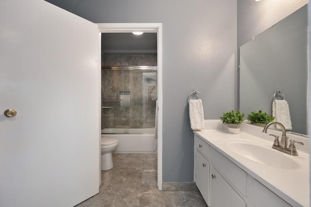 Detail Gallery Image 47 of 57 For 21 Marty Cir, Roseville,  CA 95678 - 3 Beds | 2/1 Baths