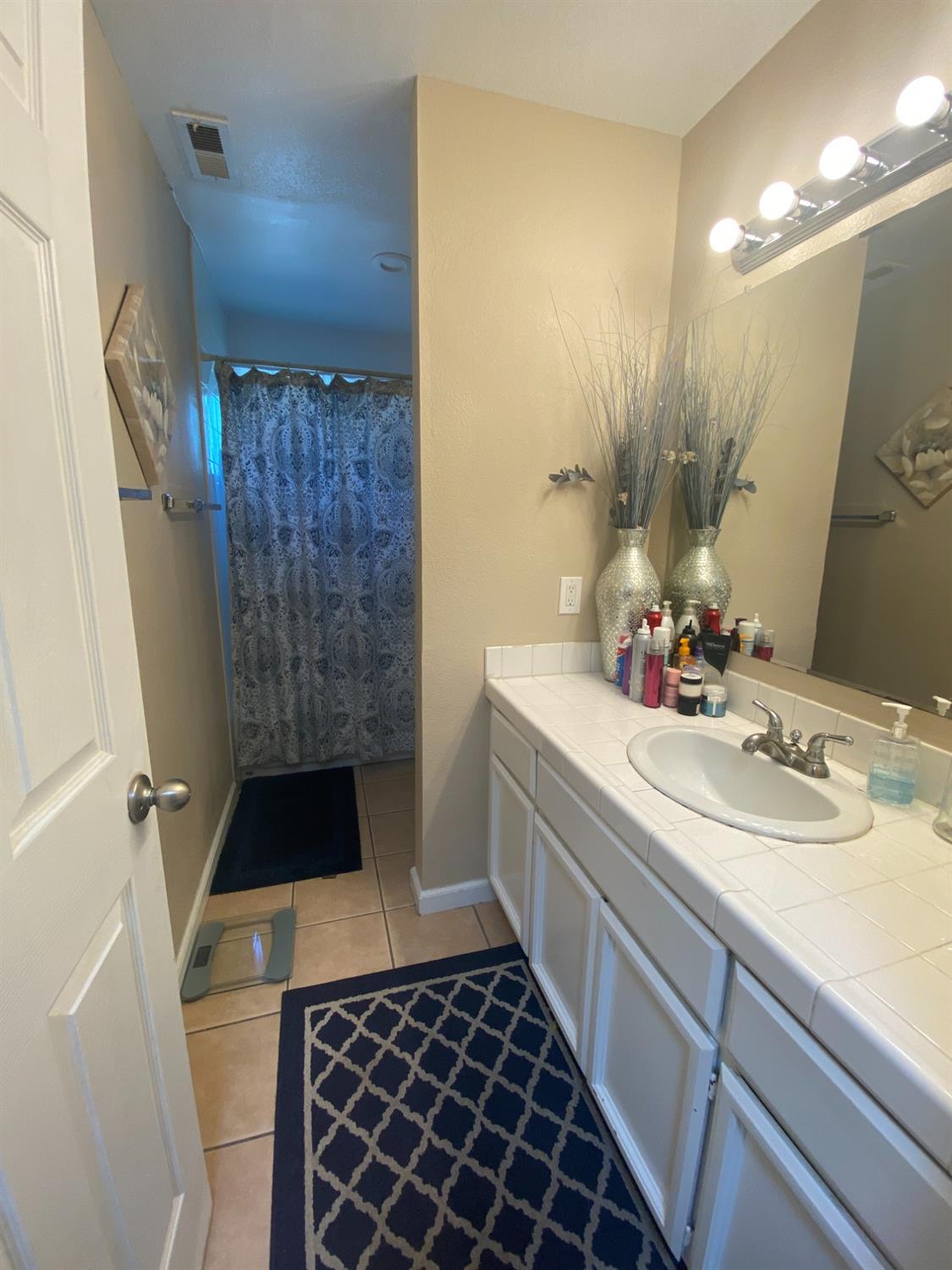 Detail Gallery Image 9 of 19 For 2515 Merrychase Dr #I,  Cameron Park,  CA 95682 - 2 Beds | 1/1 Baths
