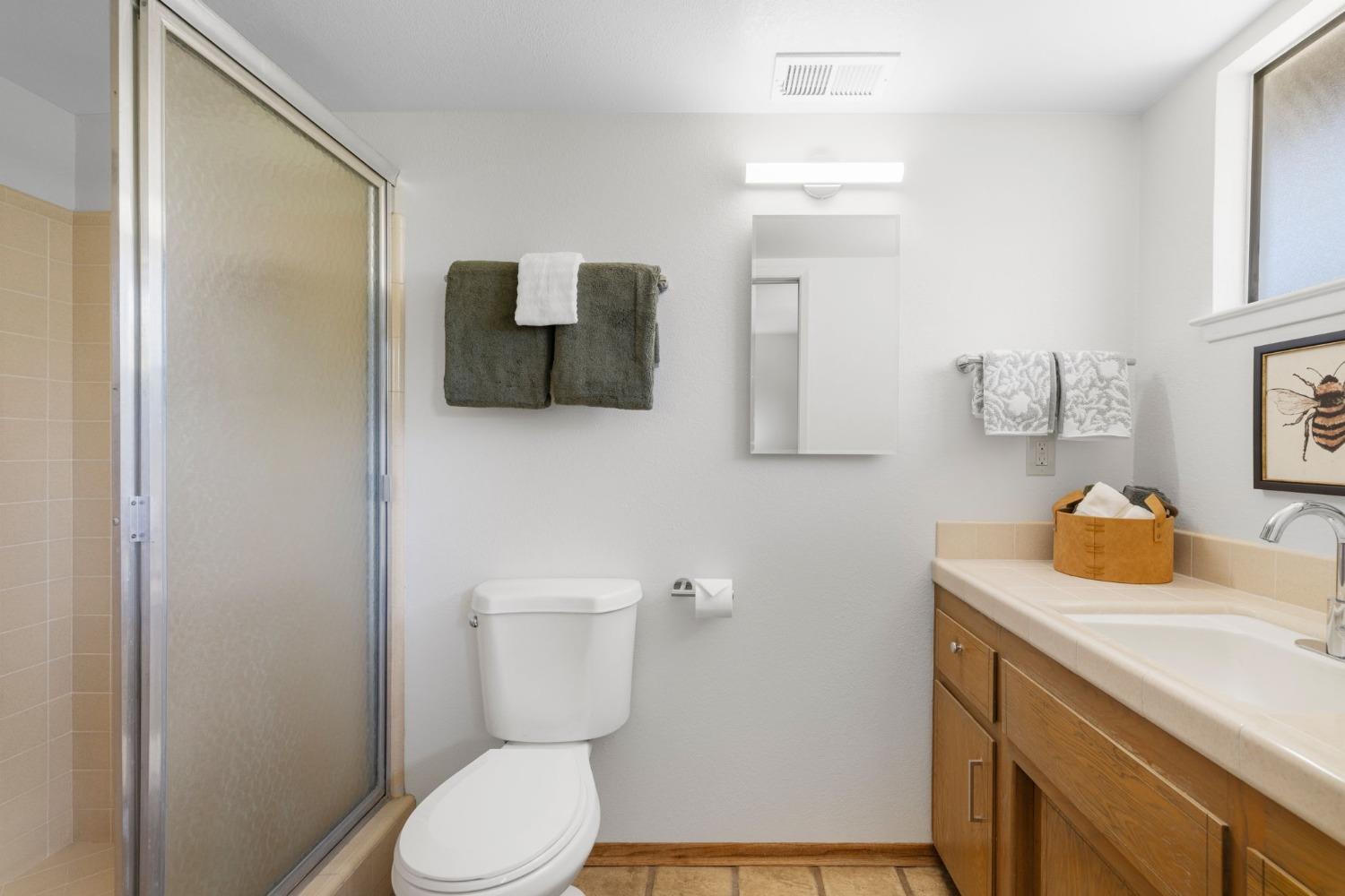 Detail Gallery Image 27 of 40 For 1324 Gary Way, Carmichael,  CA 95608 - 4 Beds | 2/1 Baths