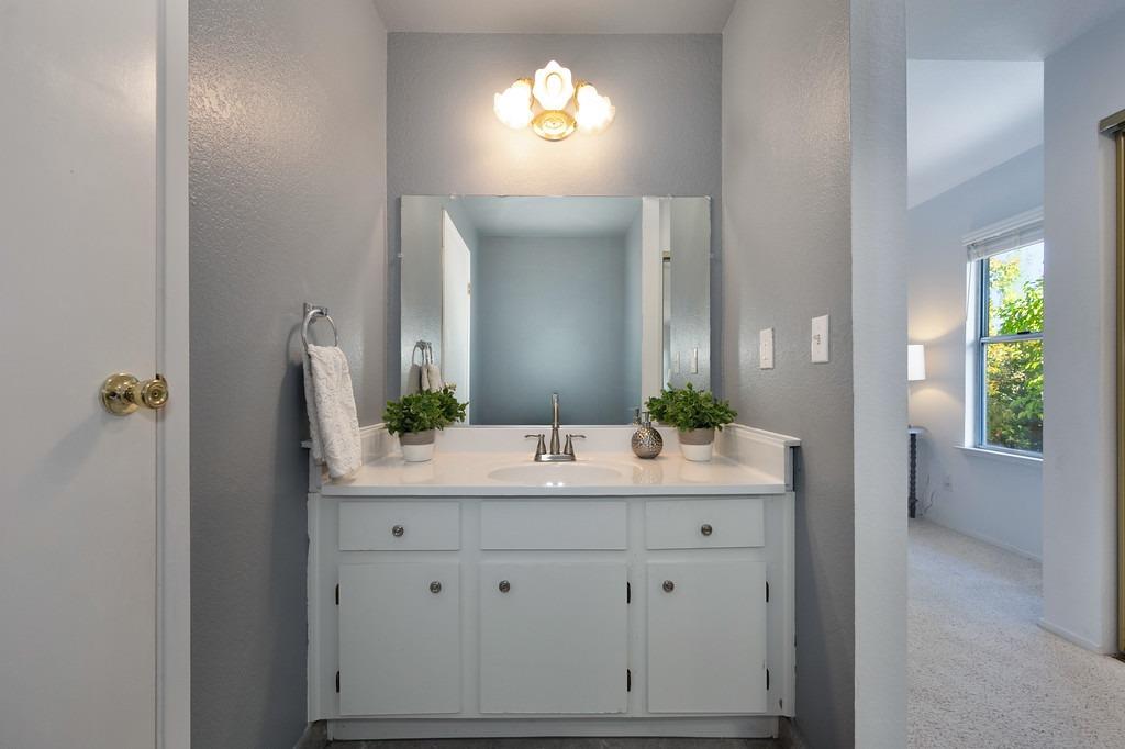Detail Gallery Image 49 of 57 For 21 Marty Cir, Roseville,  CA 95678 - 3 Beds | 2/1 Baths