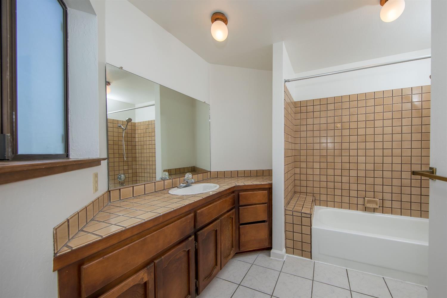 Detail Gallery Image 34 of 42 For 183 Blackberry Ct, Auburn,  CA 95603 - 2 Beds | 2 Baths