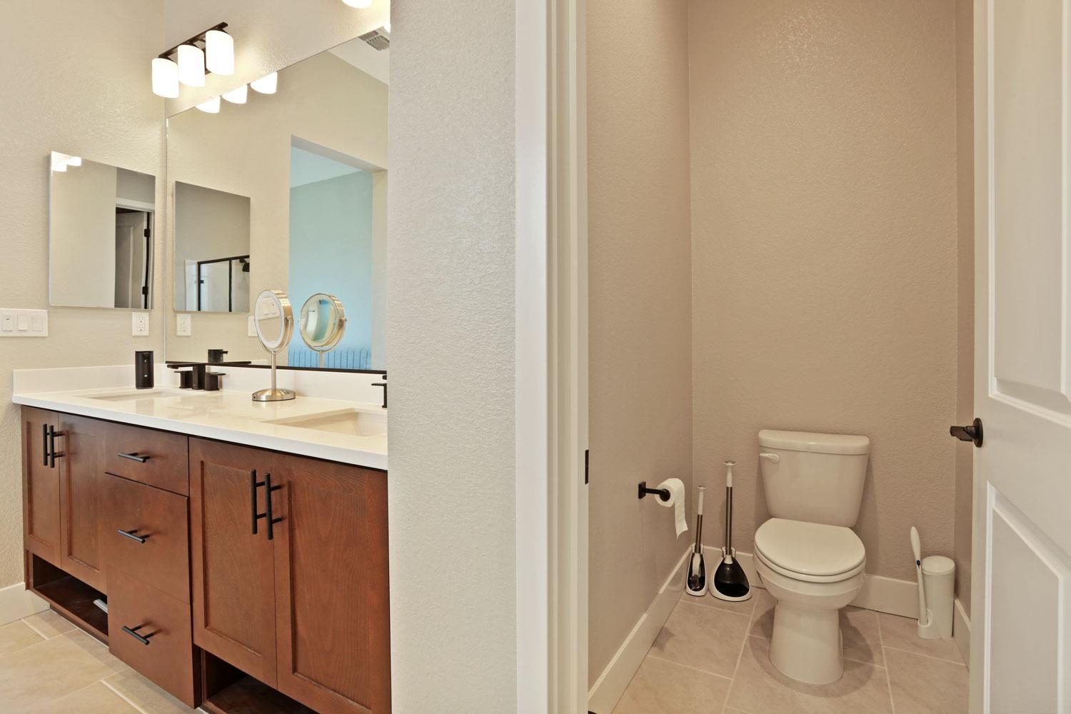 Detail Gallery Image 39 of 65 For 3224 Mulholland Dr, Lathrop,  CA 95330 - 3 Beds | 2/1 Baths