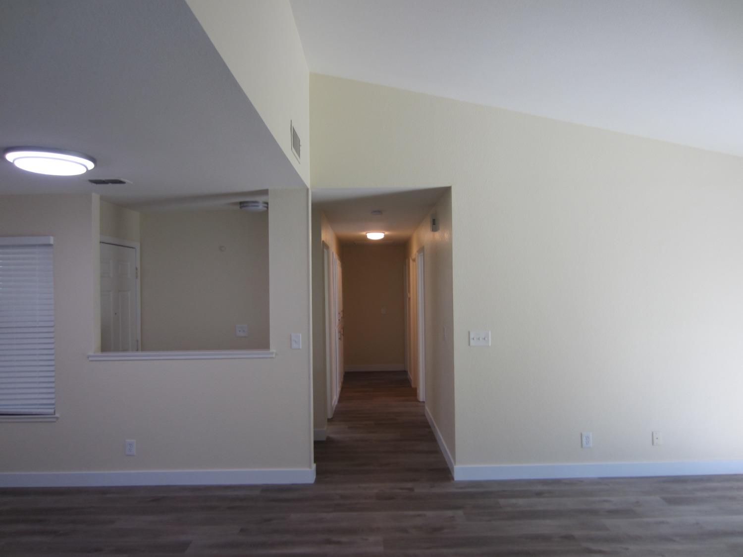 Detail Gallery Image 9 of 26 For 4792 Justice St, Sacramento,  CA 95838 - 3 Beds | 2 Baths