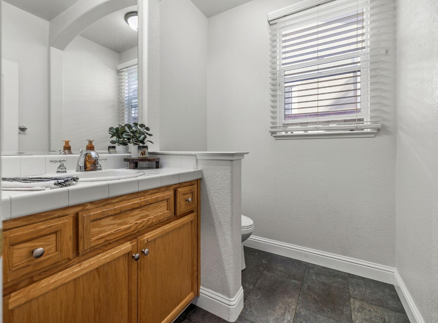 Detail Gallery Image 13 of 44 For 517 Hudson Ave, Oakdale,  CA 95361 - 4 Beds | 2/1 Baths