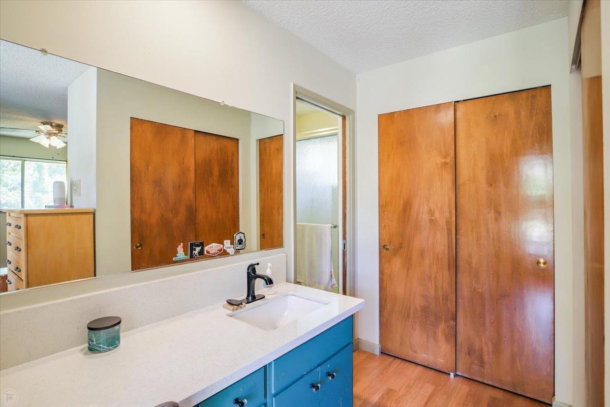 Detail Gallery Image 31 of 55 For 1608 De Ve Ave, Modesto,  CA 95350 - 5 Beds | 2/1 Baths