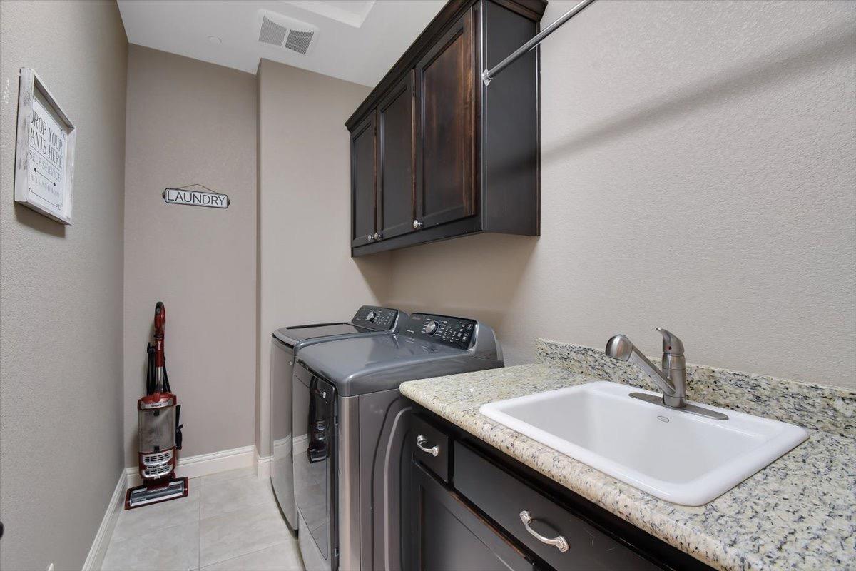 Detail Gallery Image 35 of 45 For 2199 Newcastle Dr, Yuba City,  CA 95991 - 3 Beds | 2/1 Baths