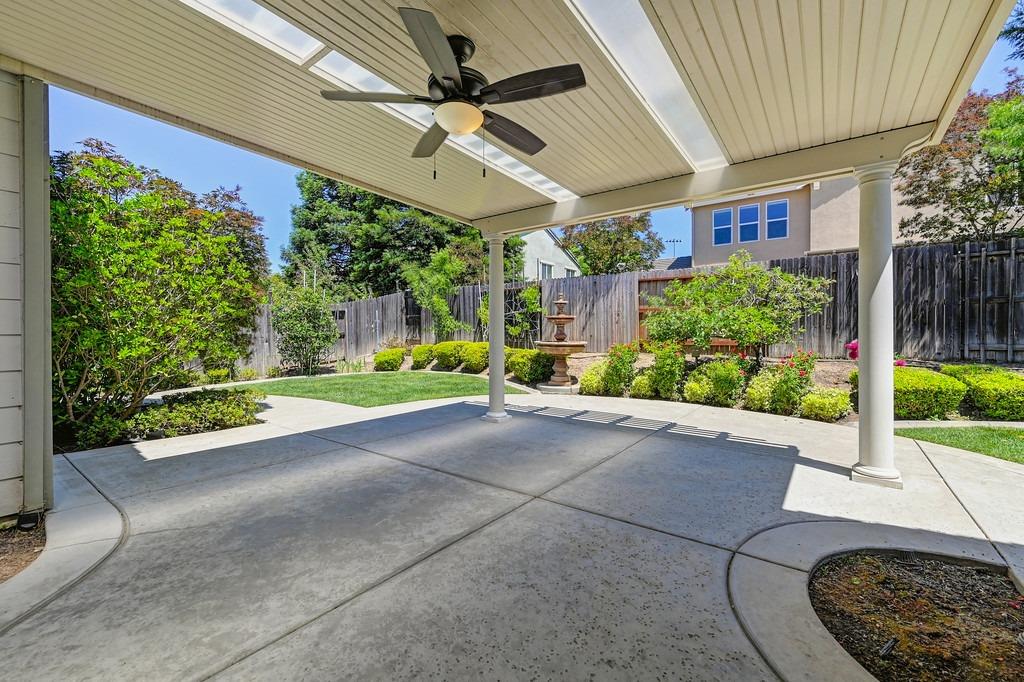 Detail Gallery Image 37 of 44 For 109 Hornby Ct, Roseville,  CA 95747 - 3 Beds | 2 Baths