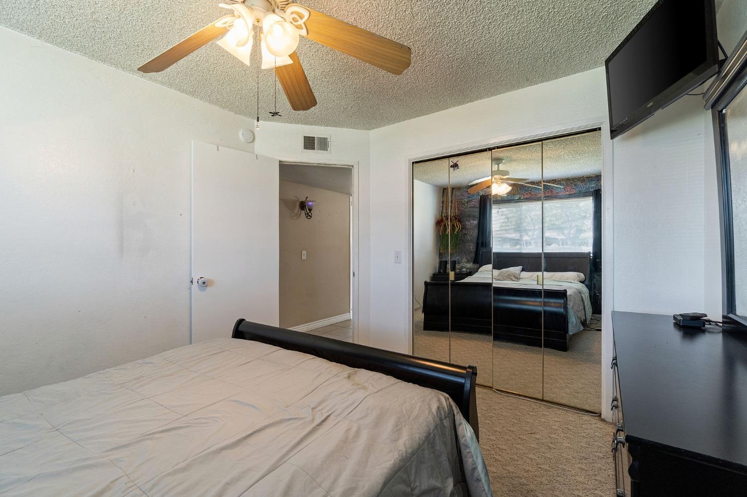 Detail Gallery Image 19 of 27 For 2132 Beverly Ave, Clovis,  CA 93611 - 3 Beds | 2 Baths