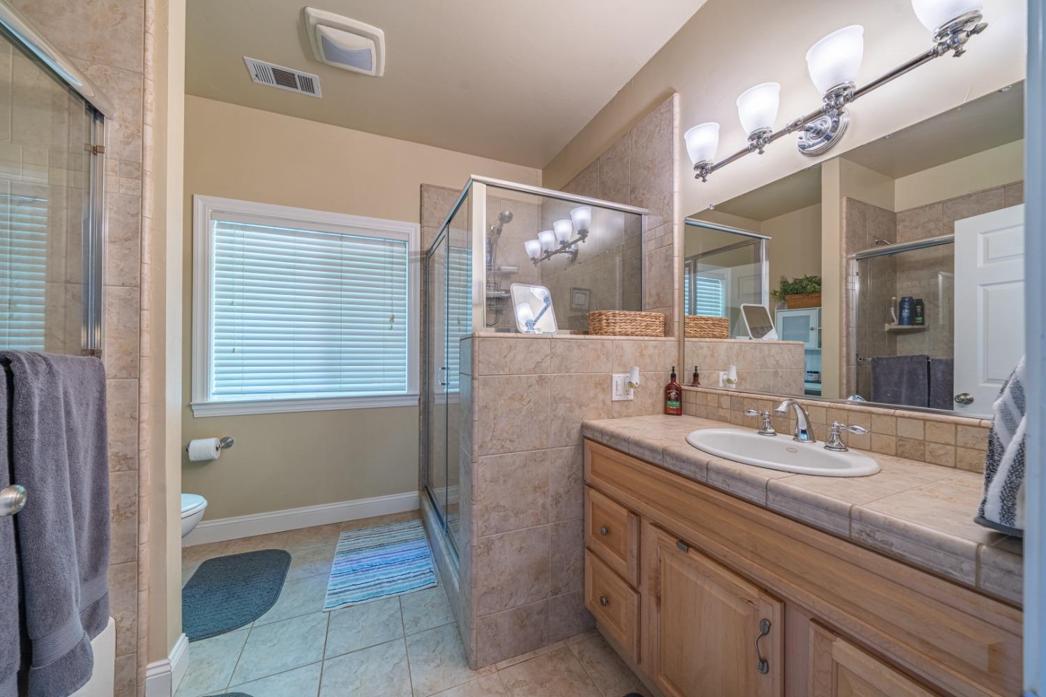 Detail Gallery Image 12 of 33 For 6303 Thornburgh Ct, Foresthill,  CA 95631 - 3 Beds | 2/1 Baths