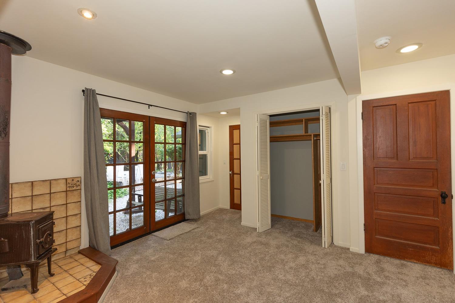 Detail Gallery Image 20 of 44 For 12318 Shady Ln, Nevada City,  CA 95959 - 2 Beds | 2 Baths