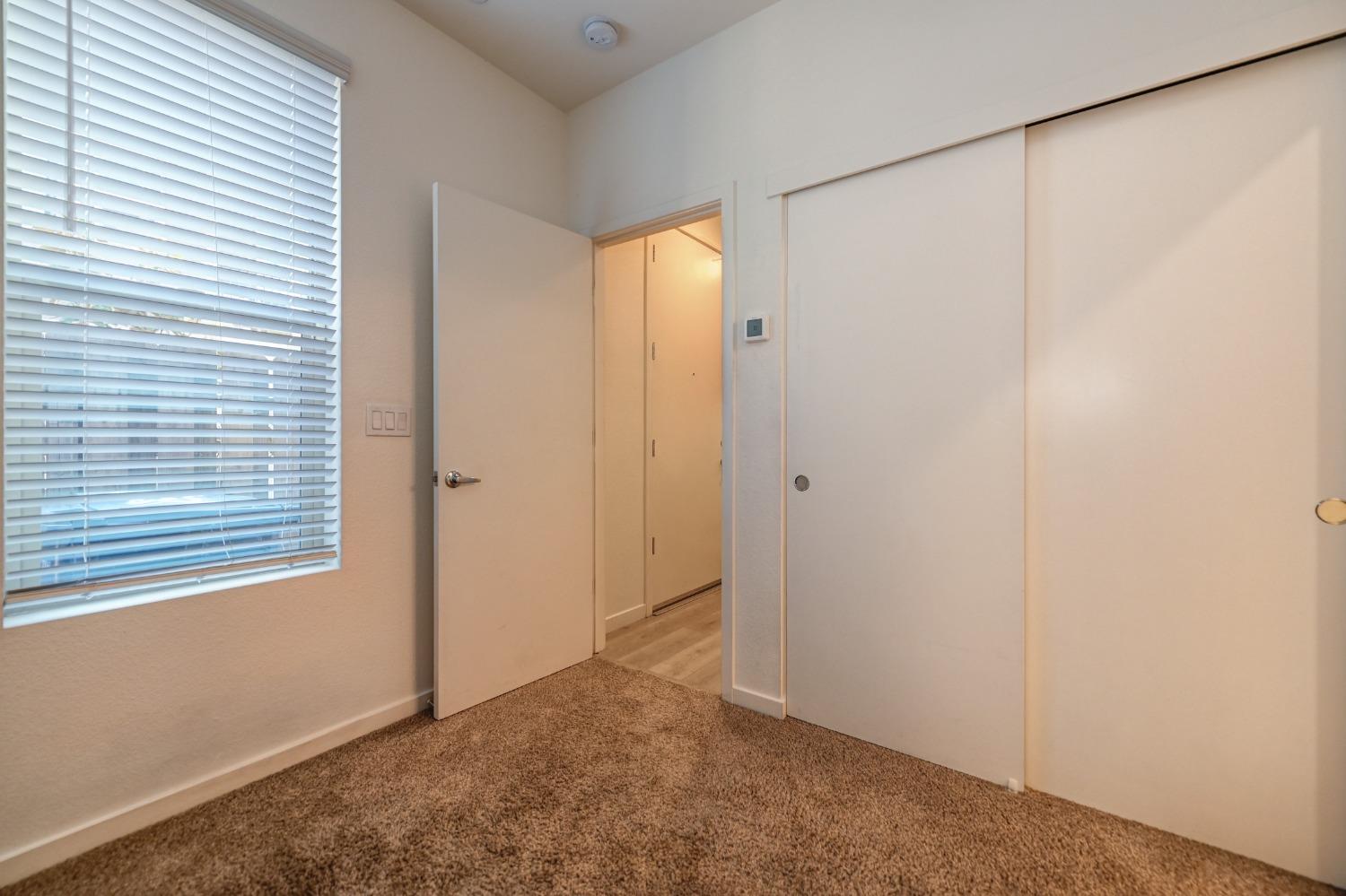 Detail Gallery Image 10 of 33 For 332 1st Ave, Sacramento,  CA 95818 - 2 Beds | 2/1 Baths