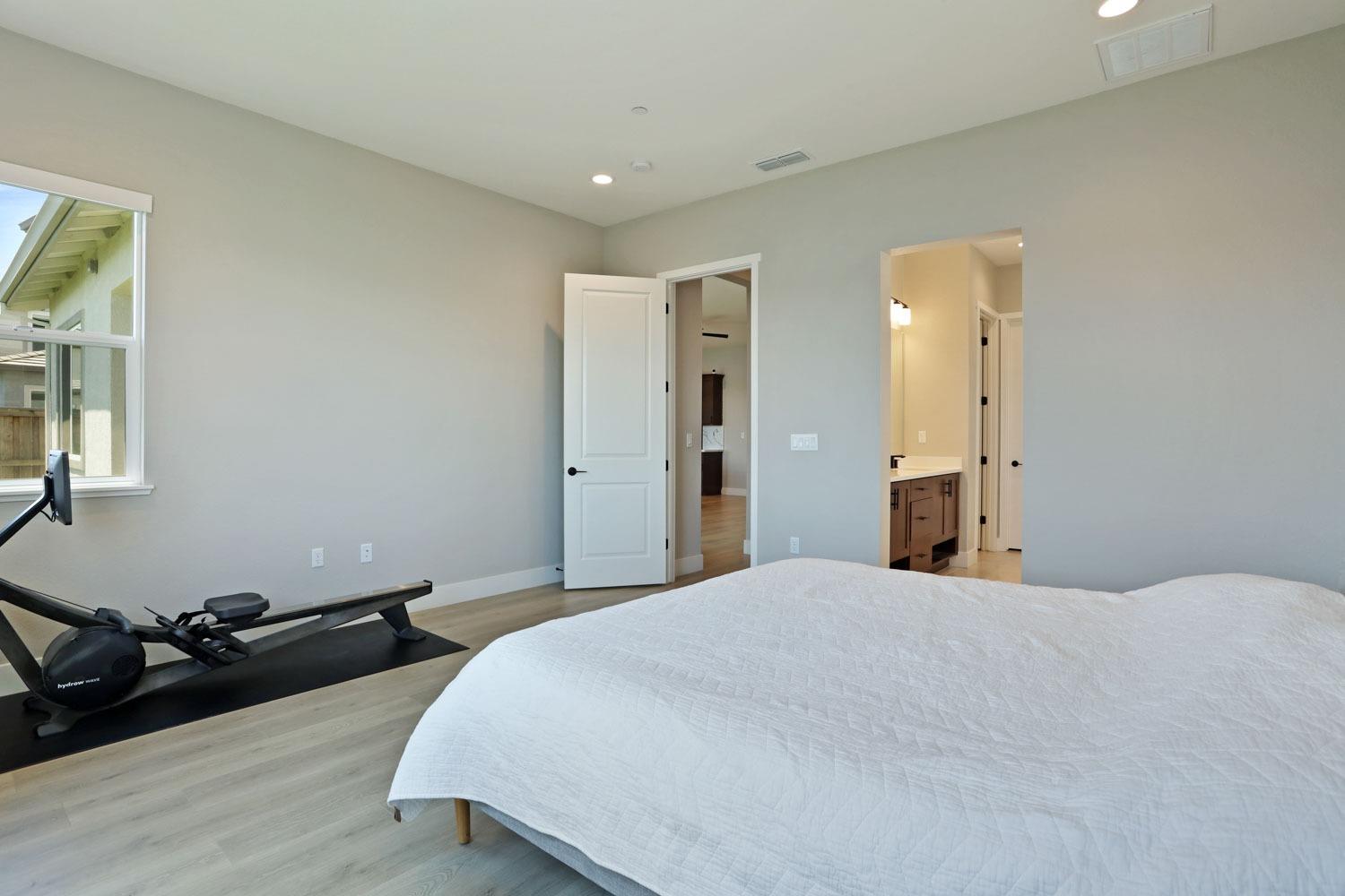 Detail Gallery Image 36 of 65 For 3224 Mulholland Dr, Lathrop,  CA 95330 - 3 Beds | 2/1 Baths
