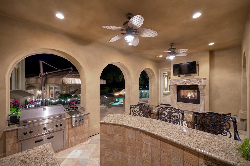 Detail Gallery Image 22 of 97 For 6085 Barcelona Ct, Granite Bay,  CA 95746 - 4 Beds | 5/1 Baths
