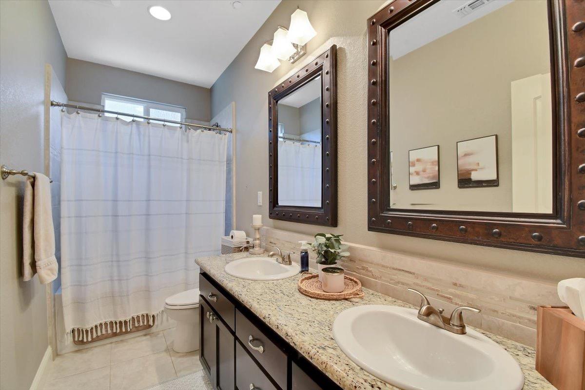Detail Gallery Image 34 of 45 For 2199 Newcastle Dr, Yuba City,  CA 95991 - 3 Beds | 2/1 Baths