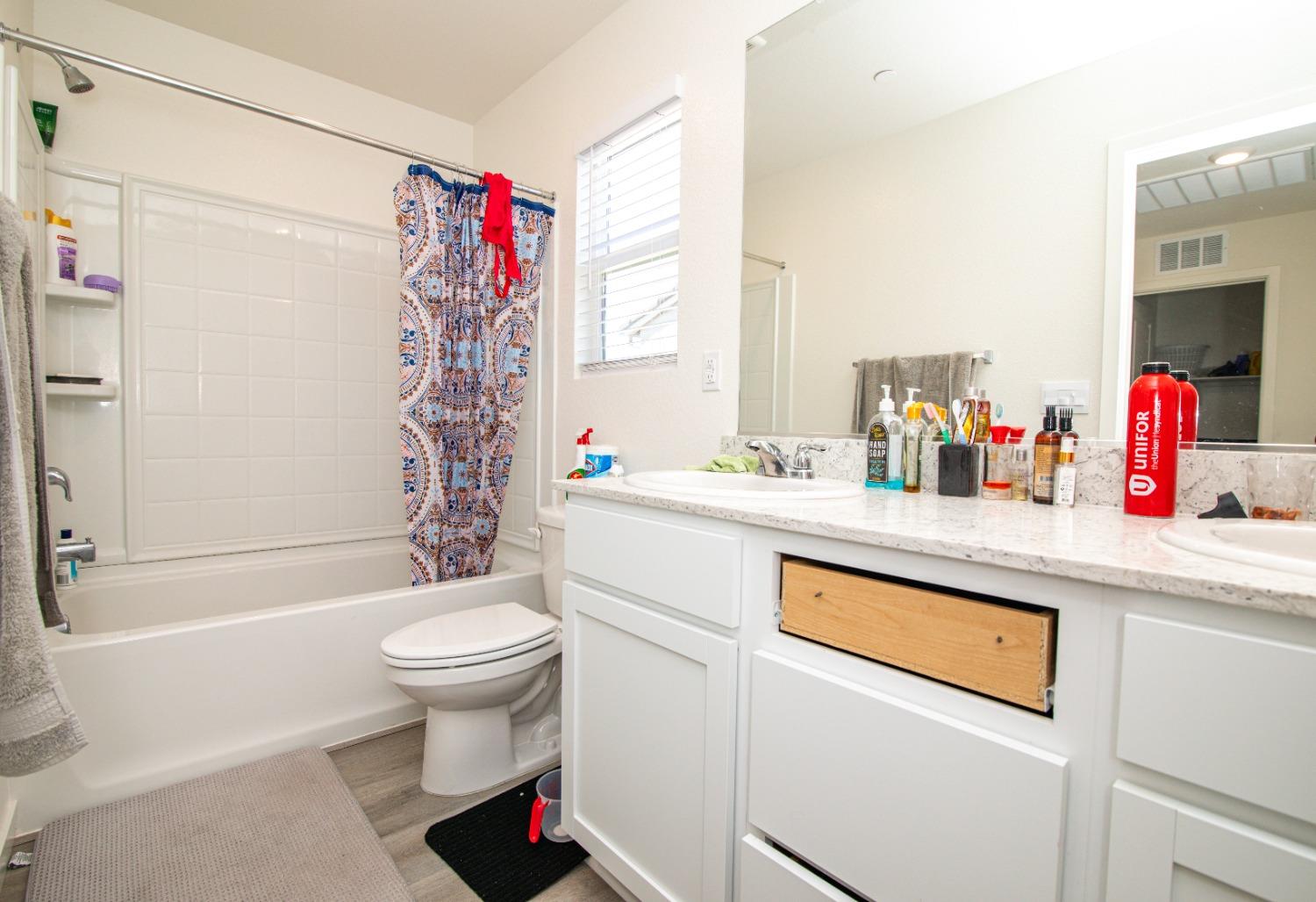 Detail Gallery Image 18 of 84 For 8986 Osterville, Elk Grove,  CA 95758 - 4 Beds | 2/1 Baths