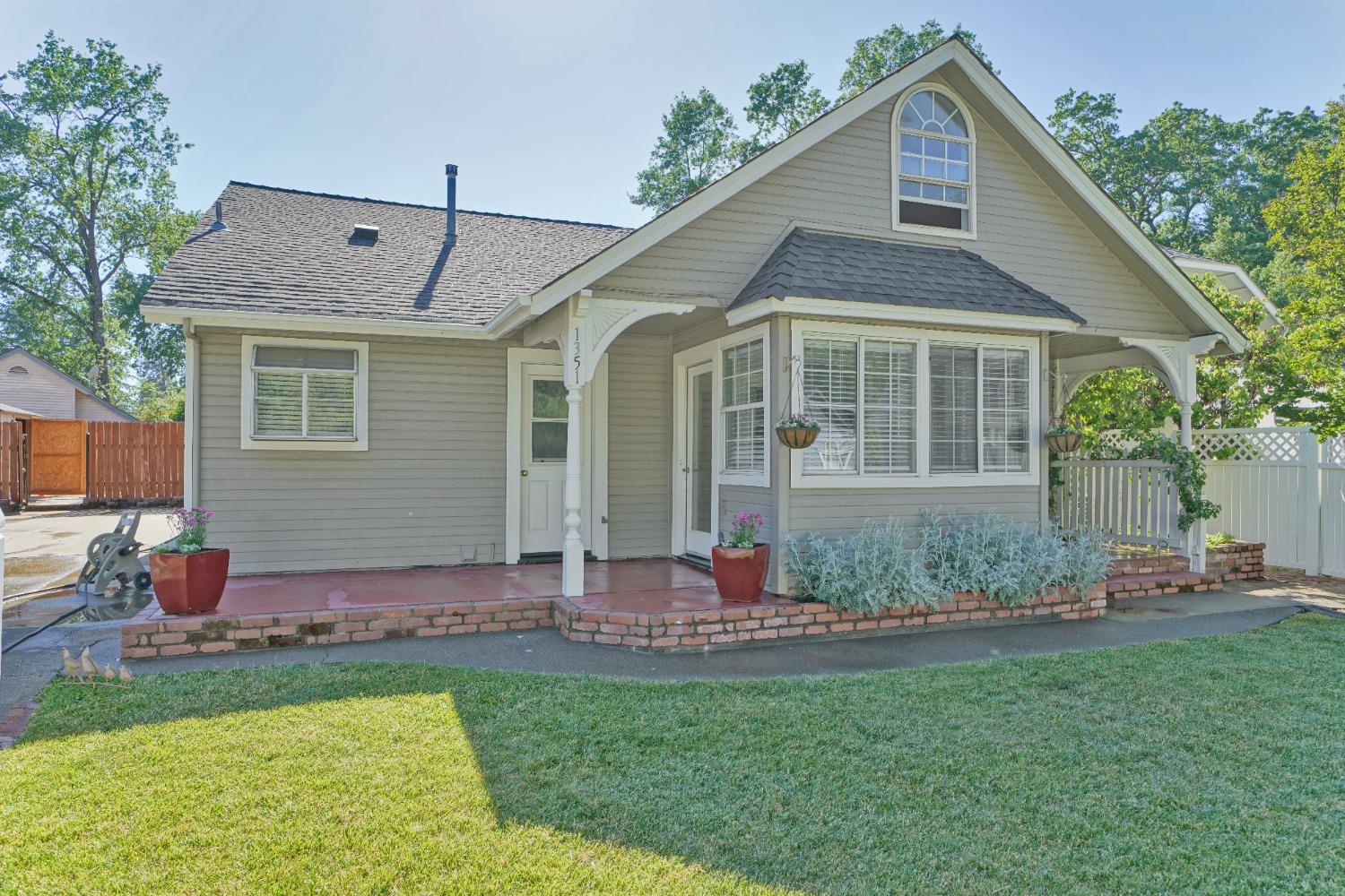 Detail Gallery Image 1 of 1 For 1351 Village Ln, Placerville,  CA 95667 - 3 Beds | 2 Baths