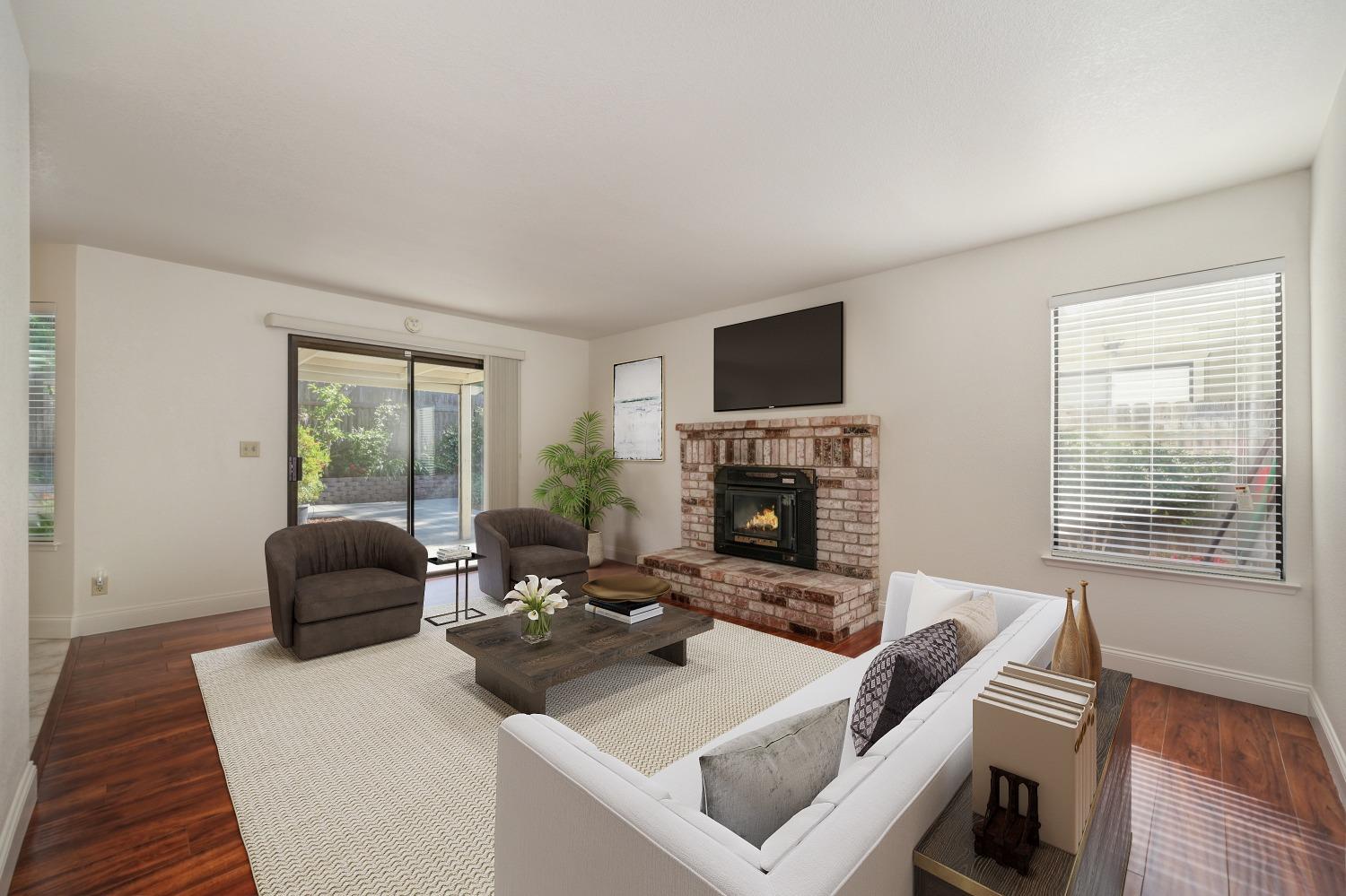 Detail Gallery Image 11 of 39 For 6844 Goot Way, Carmichael,  CA 95608 - 4 Beds | 2/1 Baths