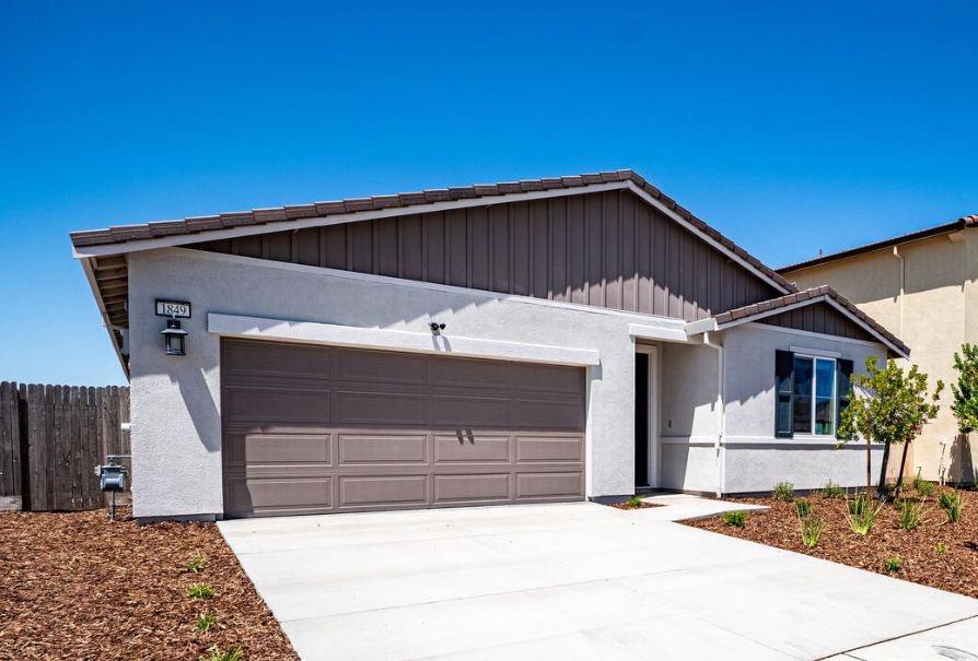 Detail Gallery Image 1 of 32 For 1849 Holland Ln, Manteca,  CA 95337 - 4 Beds | 2 Baths